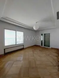 Un joli duplex S+3 à louer à Gammarth - 12