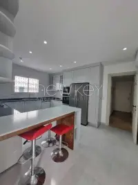 Un splendide triplex S+5 à louer à Gammarth - 23