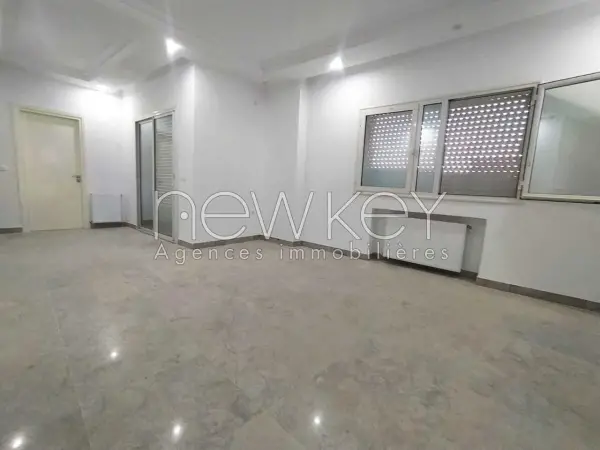 Appartement S+3 à louer à La Soukra