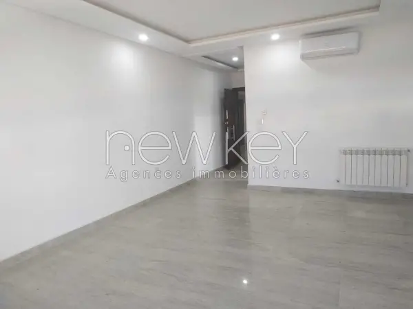 Un Appartement S+2 Neuf à vendre à Ain Zaghouan Nord