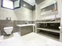 Villa S+3 Avec Jardin à Vendre à Chotrana 2 - 8