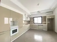 Villa S+3 Avec Jardin à Vendre à Chotrana 2 - 4