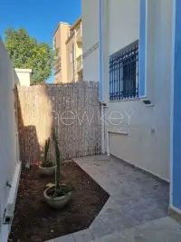 Joli RDC de villa s+3 à Gammarth - 14