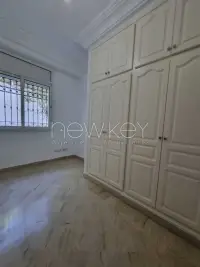 Joli RDC de villa s+3 à Gammarth - 23