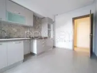 Un Appartement S+2 Neuf avec un grand jardin à La Soukra - 2