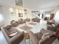 Villa avec jardin à vendre à Ennasr 1 - 2