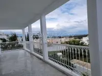 Villa s+4 avec piscine à Gammarth - 1