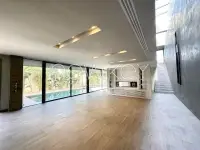 Villa moderne avec piscine et jardin à louer au Lac 2 - 3