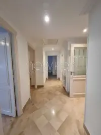 Appartement s+4 à la Marsa - 18