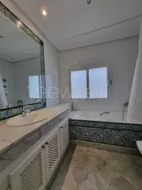 Appartement s+4 à la Marsa - 16