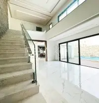 Une Splendide Villa avec piscine à La Soukra - 2