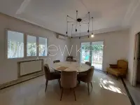 Villa s+5 à la Marsa - 2