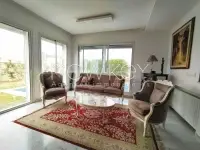Un Superbe Triplex Meublé S+5 avec piscine à La Soukra - 3