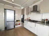 Un Superbe Triplex Meublé S+5 avec piscine à La Soukra - 4