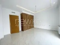 Une Villa en Triplex S+5 avec piscine à La Soukra - 7