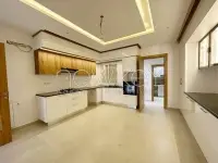 Une Superbe Villa S+5 à vendre à La Soukra - 3