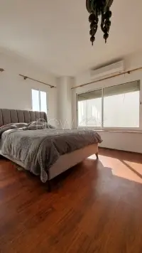 Triplex S+4 avec piscine - 13