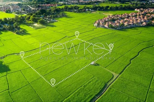Terrain de 162 m² bien situé à la Marsa