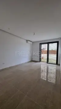 Apparemment S+2 avec piscine - 8