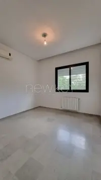 Appartement s+4 à la Marsa - 10