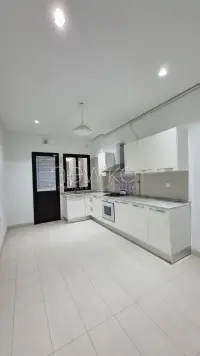 Appartement s+4 à la Marsa - 9