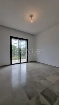 Appartement s+4 à la Marsa - 4