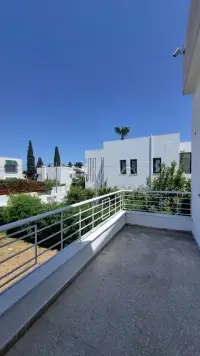 Etage de villa s+3 à la Marsa avec studio - 9