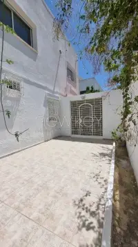 Etage de villa s+3 à la Marsa avec studio - 6