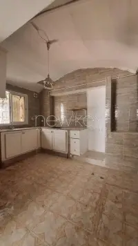 Etage de villa s+3 à la Marsa avec studio - 3
