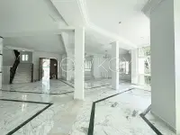 Villa avec piscine à louer aux Berges du Lac 1 - 3