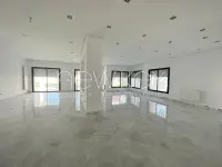 Une Somptueuse Villa avec piscine à louer à La Soukra - 2