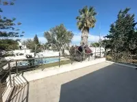 Une Somptueuse Villa avec piscine à louer à La Soukra - 8