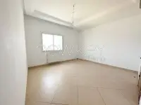 S+3 avec chambre de service à vendre aux Jardins de Carthage - 4