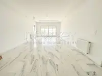 S+3 avec chambre de service à vendre aux Jardins de Carthage - 1