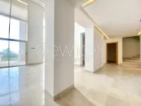 Triplex avec piscine à vendre aux Berges du Lac 2 - 2