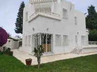 Une belle villa s+4 à la Marsa - 1