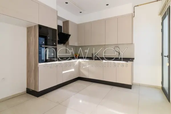 Un Bel Appartement S+2 à vendre à La Soukra