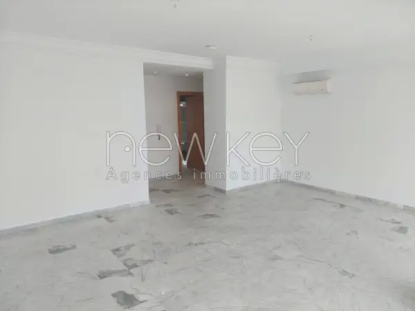 A louer un appartement s+2 à la Marsa