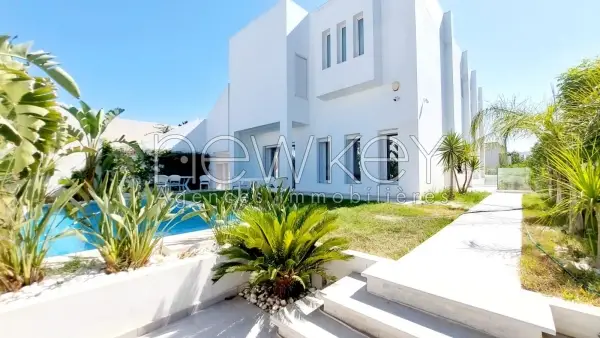 Magnifique villa s+3 à la marsa