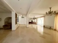 Superbe Villa S+4 avec piscine à Louer La Soukra - 13