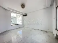 Villa S4 avec piscine et jardin à louer au Lac 2 - 5