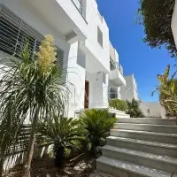 Villa S4 avec piscine et jardin à louer au Lac 2 - 10