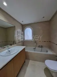 Magnifique villa S+4 à louer à Gammarth - 13