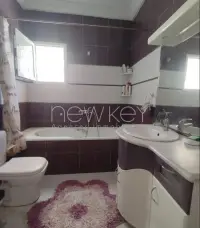 Une Belle villa S+3 à La Soukra - 10