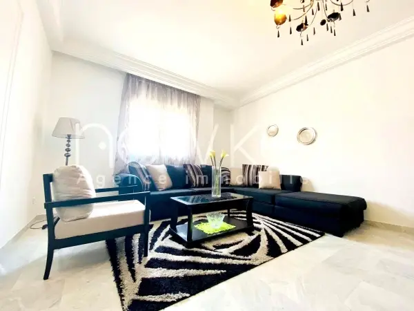 Appartement S1 de 100 m² à louer au Lac 2