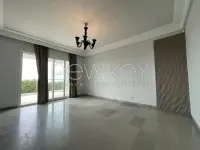 Villa à usage bureautique S4 à louer aux Berges du Lac 2 - 5