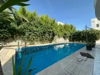 Villa S4 avec piscine et jardin à louer au Lac 2 - 9