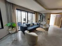 Rez de chaussé s3 avec piscine - 8