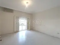 Un Duplex S+4 avec jardin à louer à La Soukra - 5