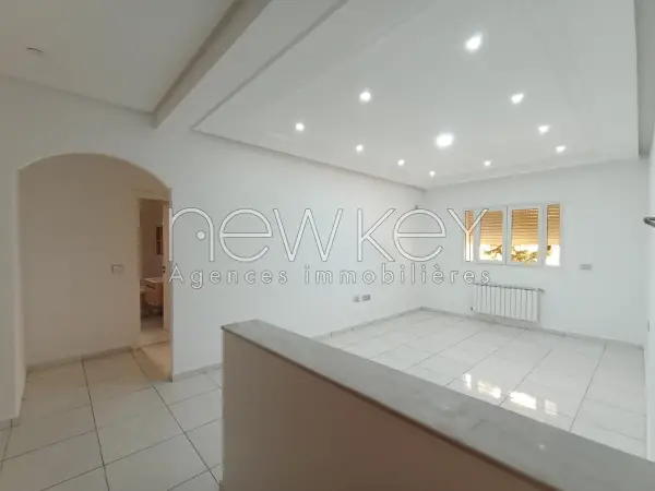 Un Appartement S+3 à louer à La Soukra